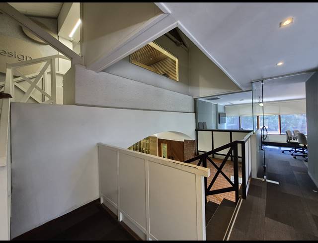 1,060M² OFFICE FOR SALE IN ILLOVO